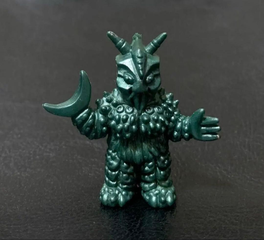 ウルトラ怪獣消しゴム　巨大ヤプール（グリーンメタリック）ポピー　希少　昭和レトロ