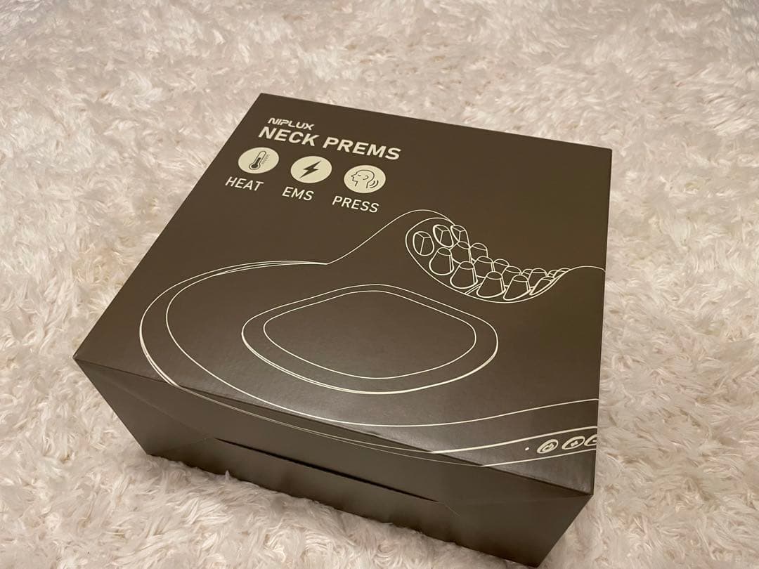 NIPLUX NECK PREMS ネックプレミス 美品　EMS