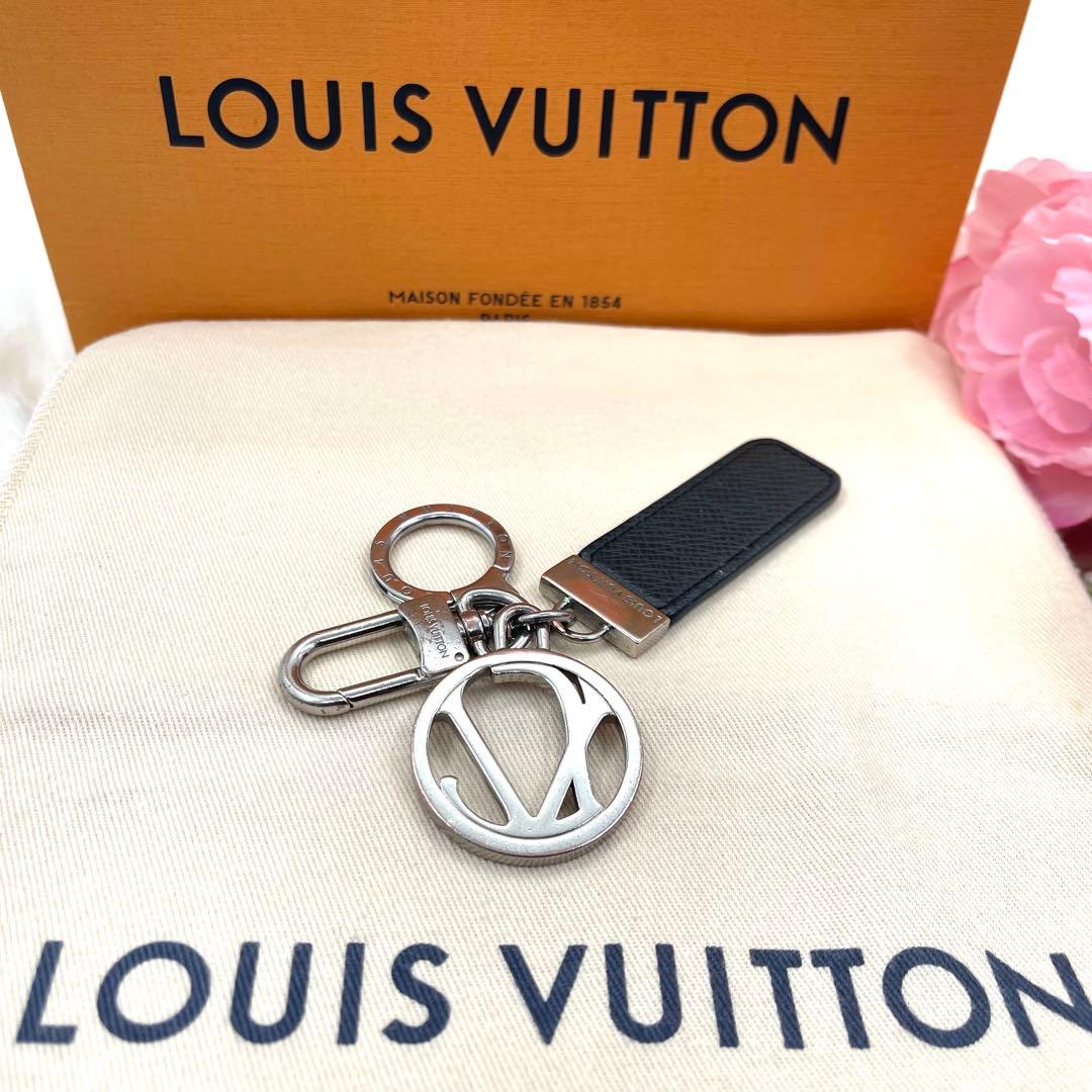 ルイヴィトン キーホルダー キーリング タイガ　ＬＶクラブ　849