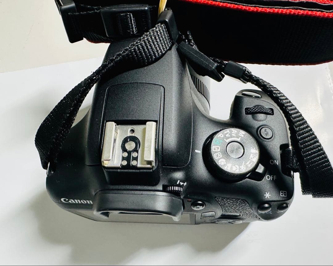 デジタルカメラ Canon EOS Kiss X90 YONGNUO YN50mm F1.8