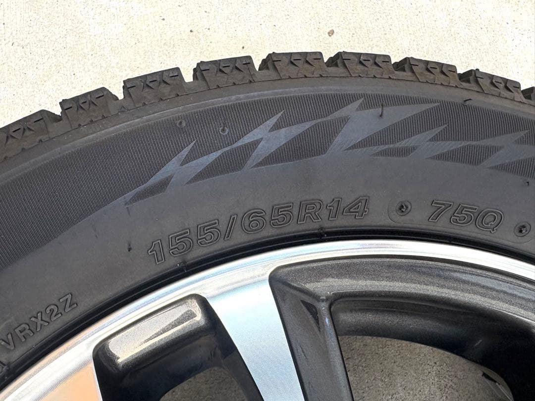 幸！NBOX スタッドレスタイヤ　2本セット