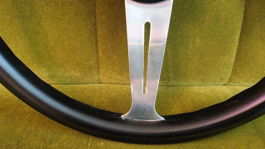 ナルディ　NARDI ステアリング　ウッド　36.5