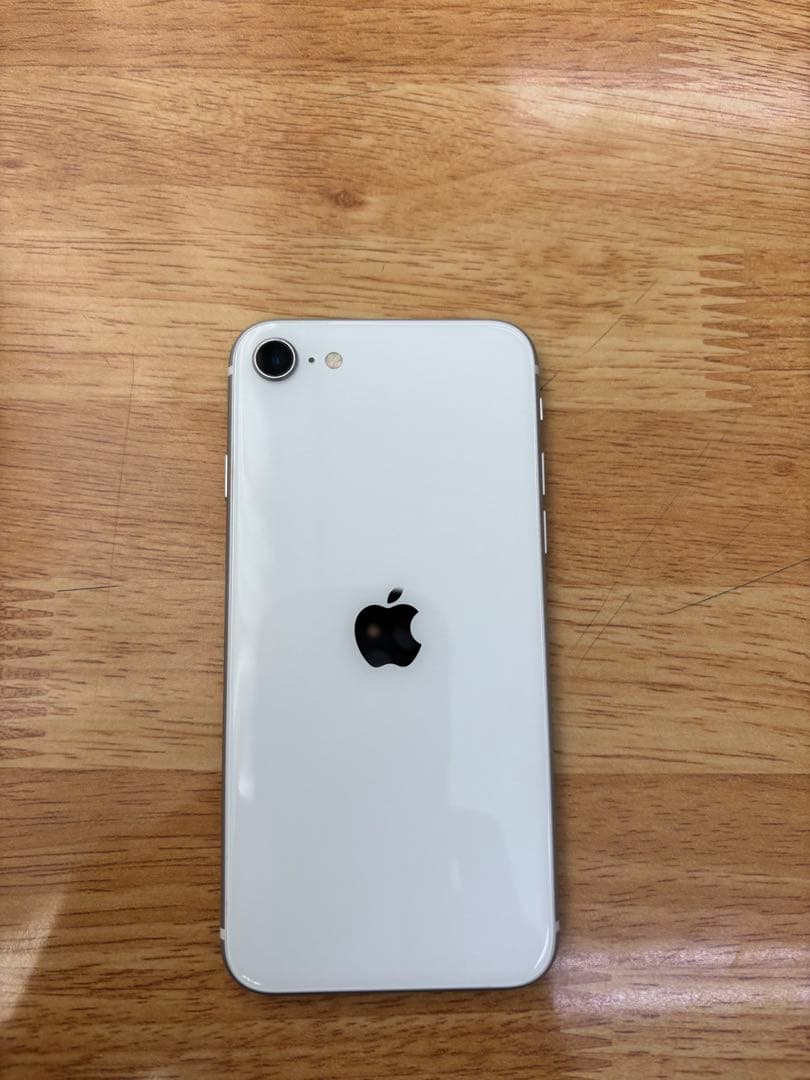 【超美品】iPhone SE 第3世代 64GB ホワイト SIMフリー 傷なし