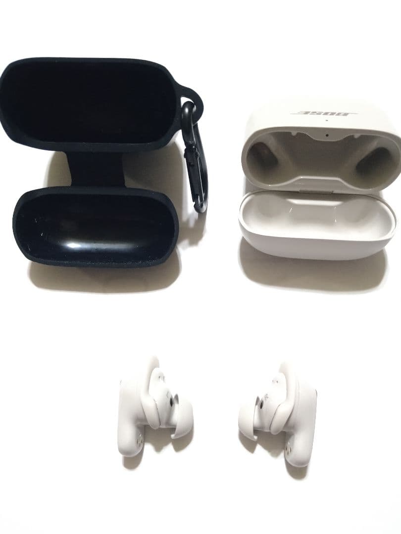 マ*ル様 BOSE ワイヤレスイヤホン ブラック ホワイト