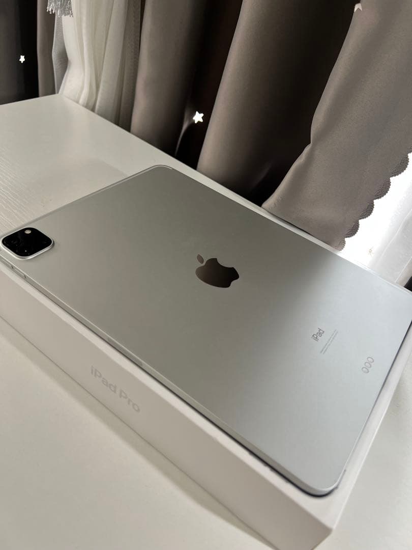 iPad Pro 2020 第二世代　128G シルバー