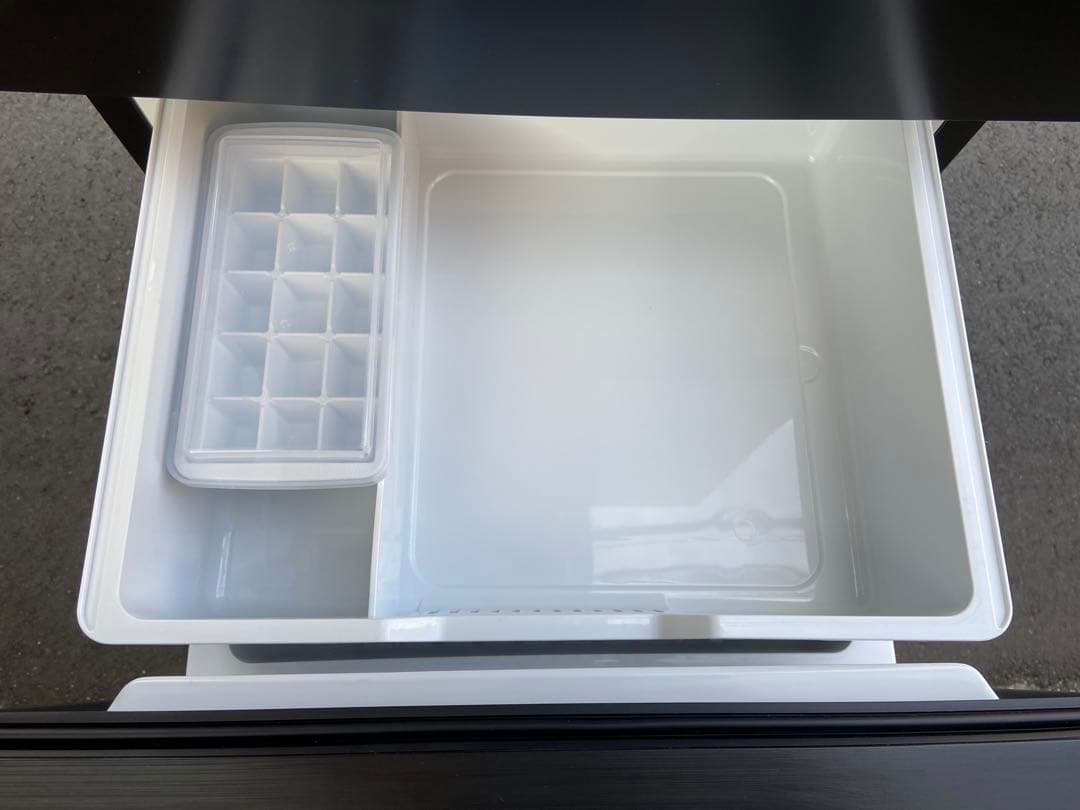 はちわれ Hisense 2024年製 135L 冷蔵庫 ブラック