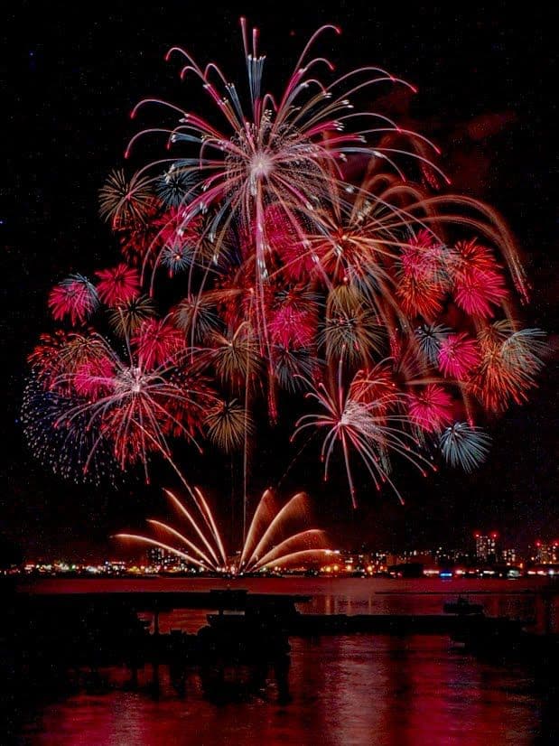 OLYMPUS OM-D E-M10 レンズなし 傷だらけ