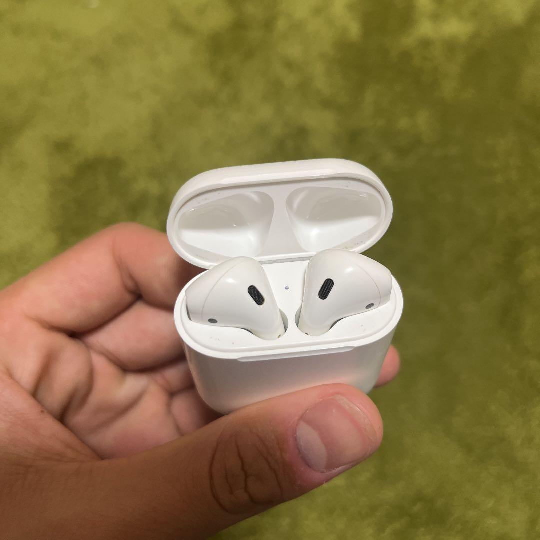 Apple AirPods 第一世代