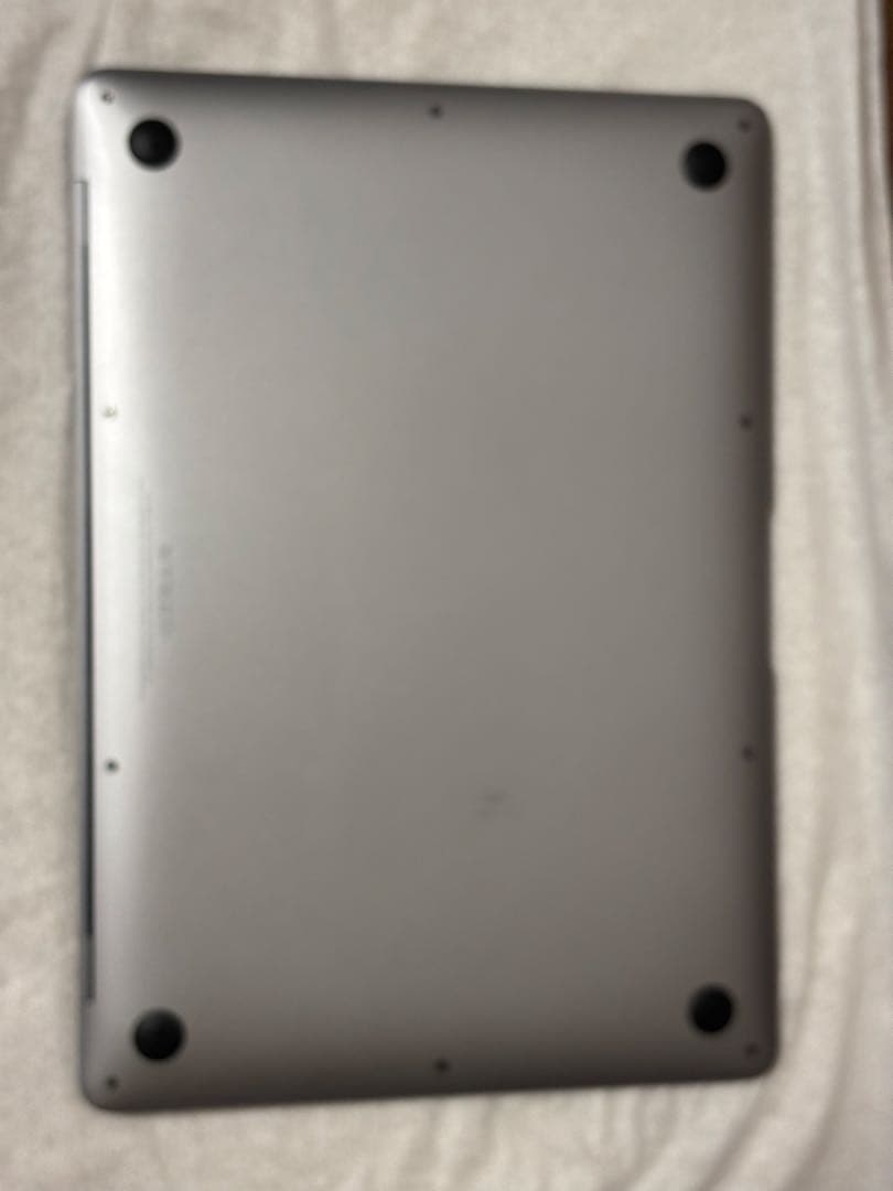 Macbook Air 13インチ　A1932 256GB Retina