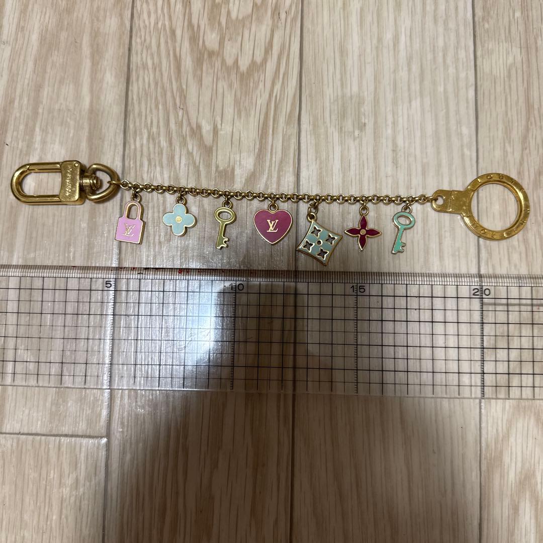 ルイヴィトン　LOUIS VUITTON バッグチャーム