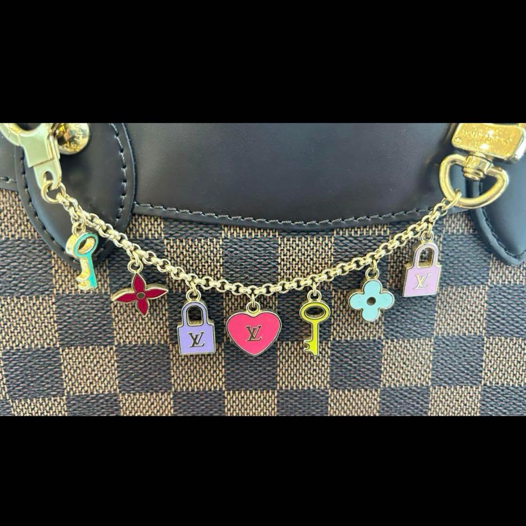 ルイヴィトン　LOUIS VUITTON バッグチャーム