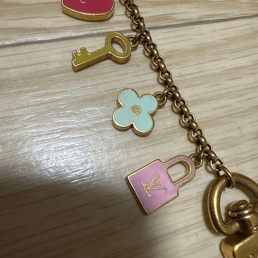 ルイヴィトン　LOUIS VUITTON バッグチャーム