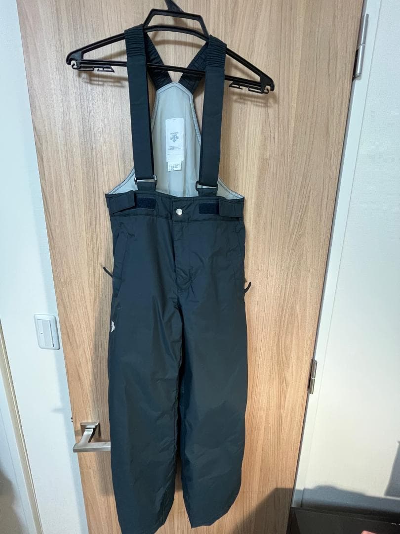 【美品】デサント スキーウェア 130 ジュニア 上下セット サイズ調節機能付