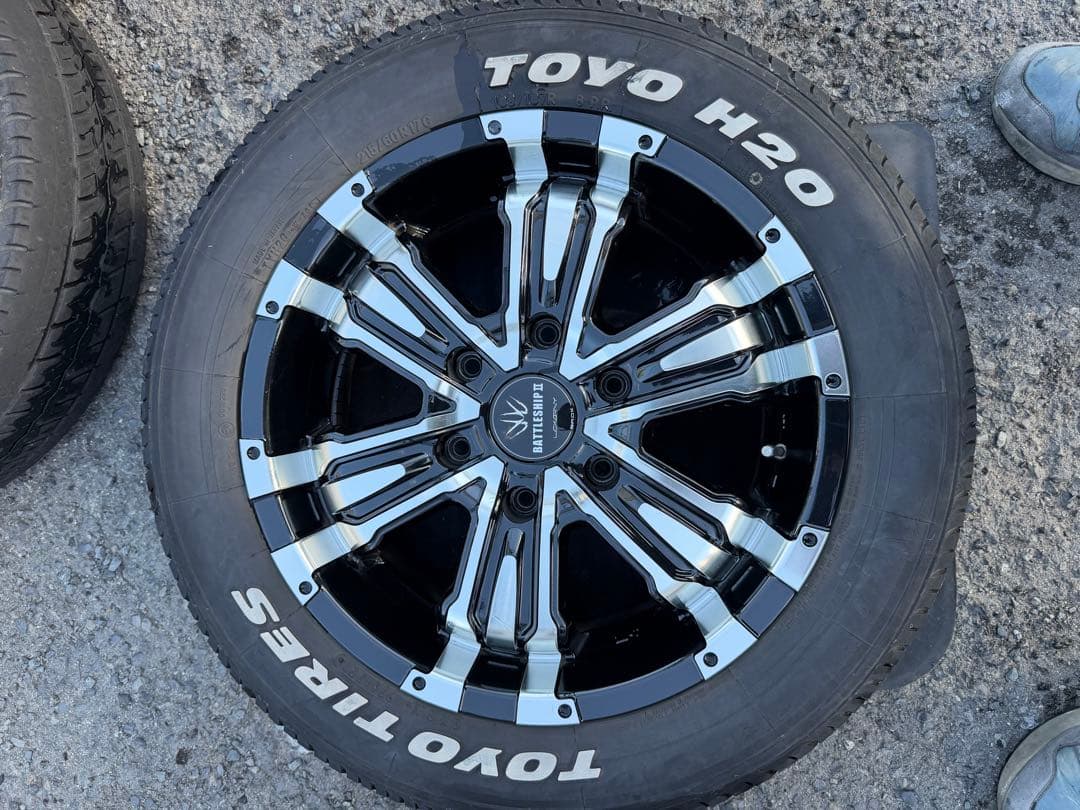 引き取り限定(大阪堺)バトルシップ17インチタイヤ・ホイールセット　ハイエース