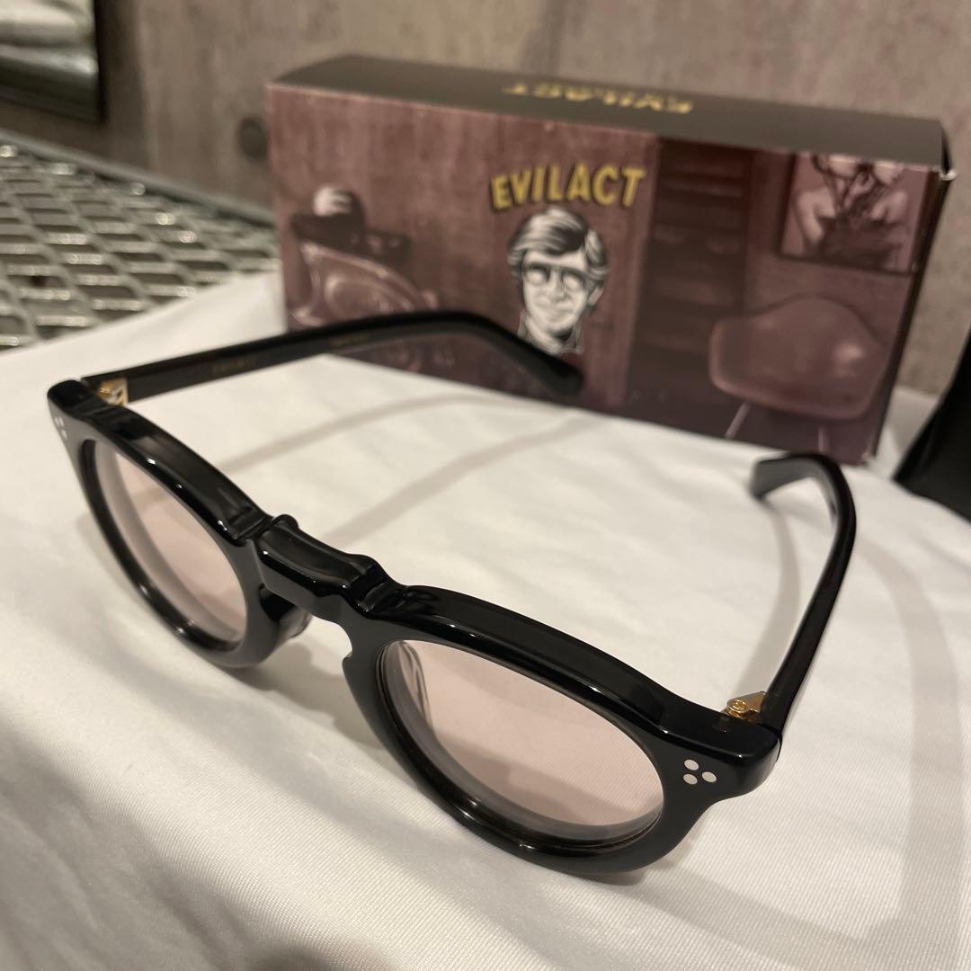 EVILACT eyewear GREEVES調光メガネ