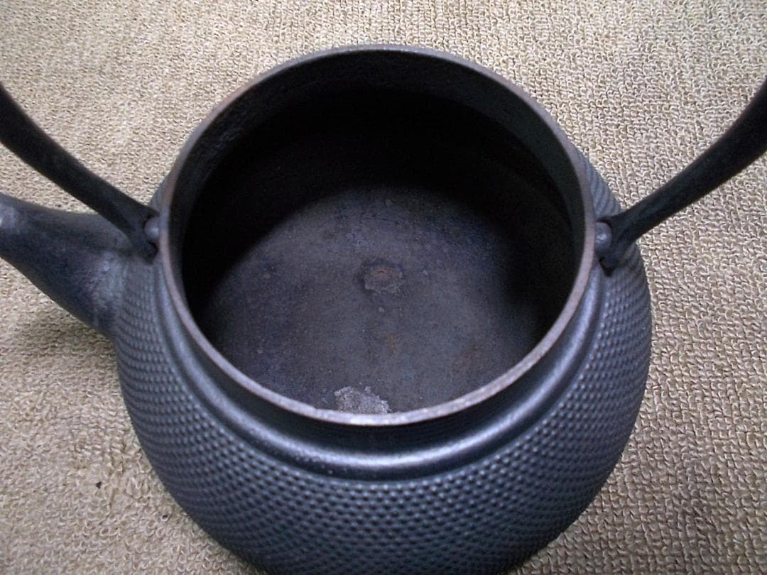 茶道具 南部霰鉄瓶 アラレ鉄瓶 薩摩枇杷色 風炉型野々田電熱器 動作品 送料込み