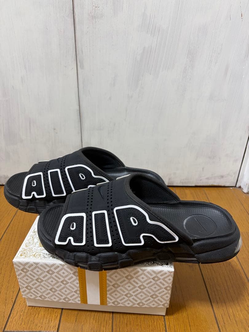 エア モア アップテンポ スライド サンダル　ブラック　26cm