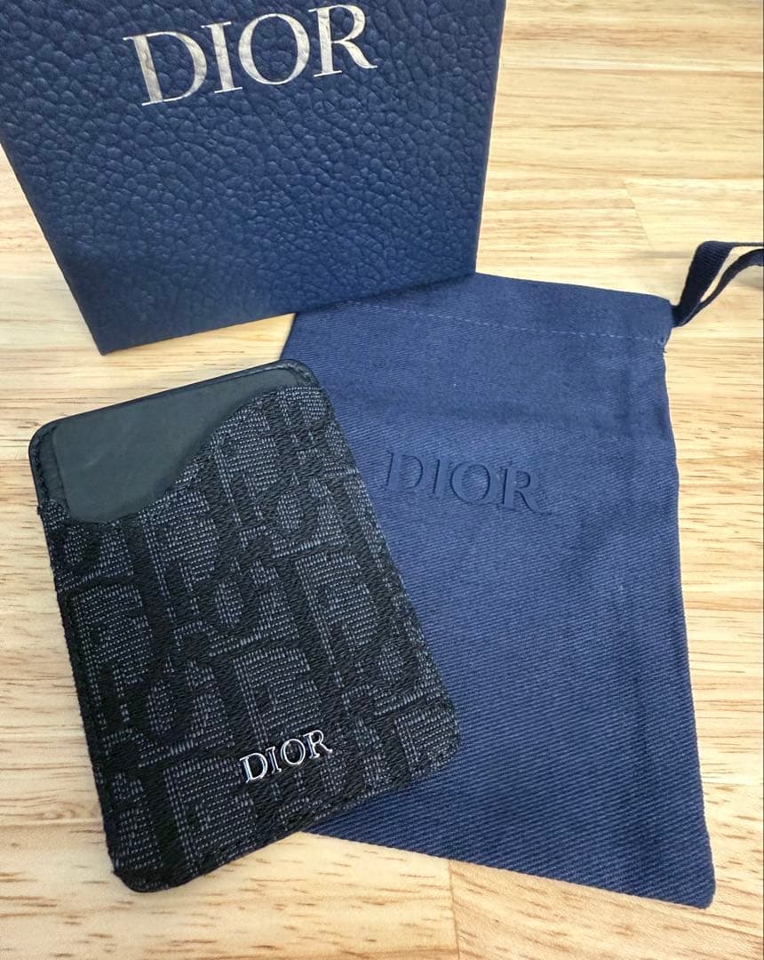 Dior スマートフォン マグネットウォレット