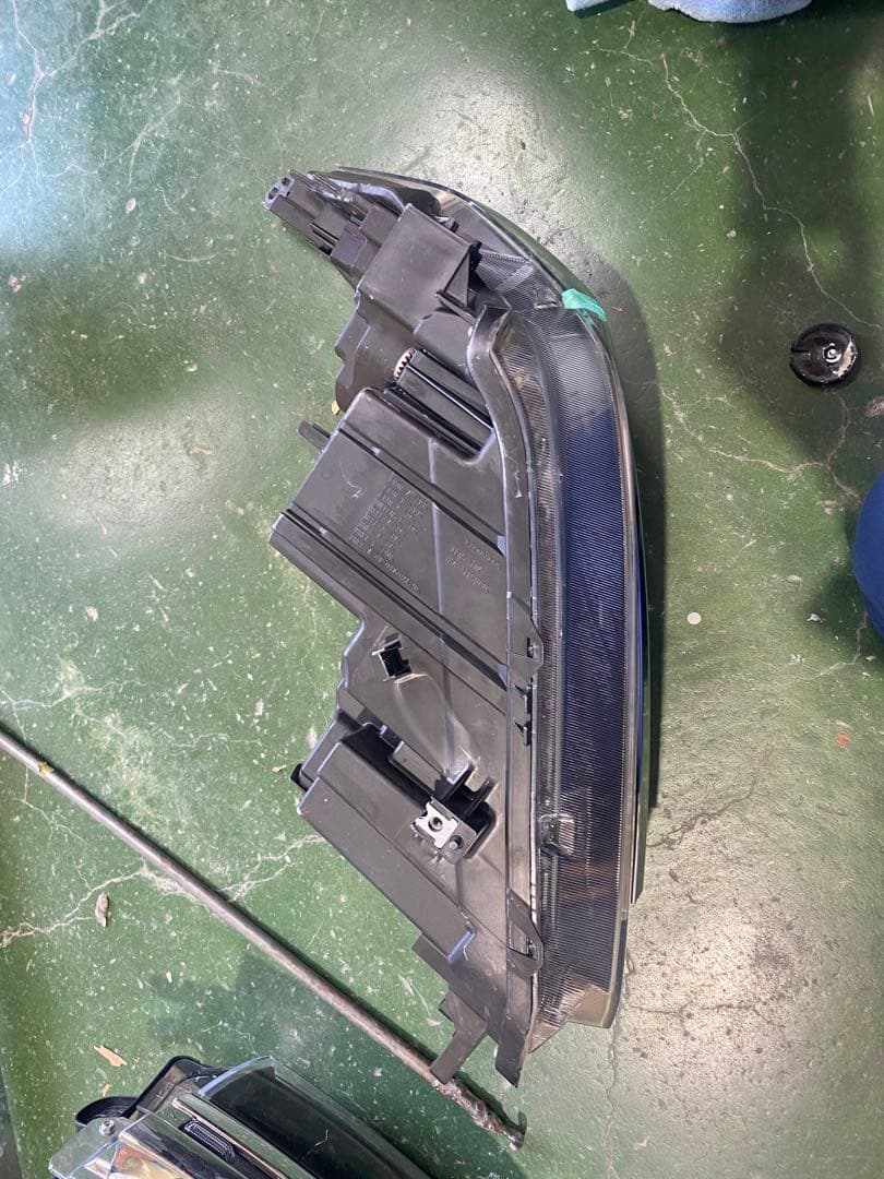 ホンダ純正RP3 RP4 RP5 ステップワゴン スパーダ右LED ヘッドライト