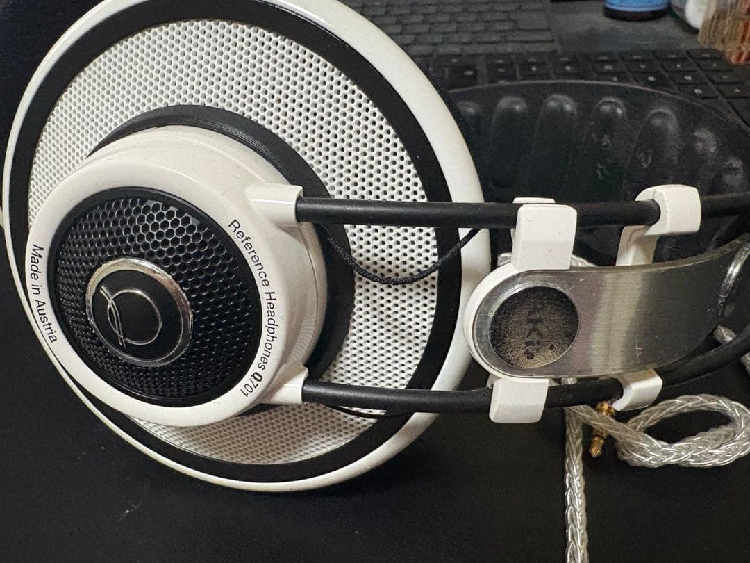 AKG Q701 ヘッドホン オープン型 ホワイト Q701WHT 白 イヤホン