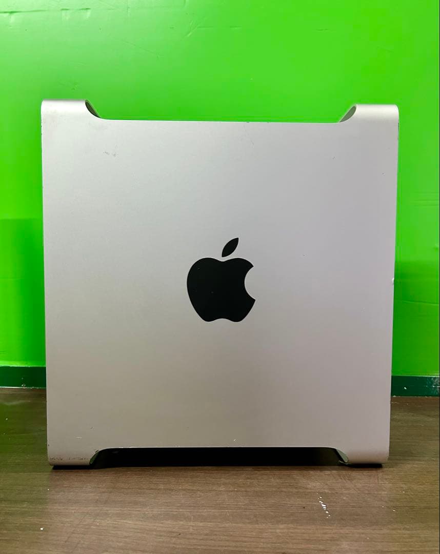 Apple Mac Pro シルバー