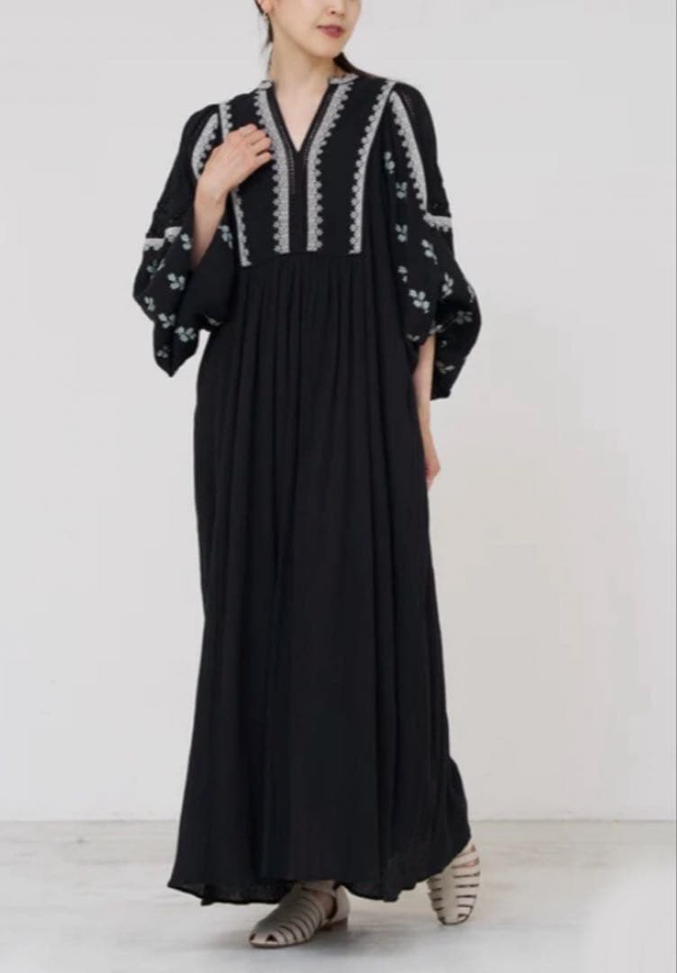 ももこ【ヌキテパ】 コットン ガーゼ リーフ エンブロイダリーヨークドレス