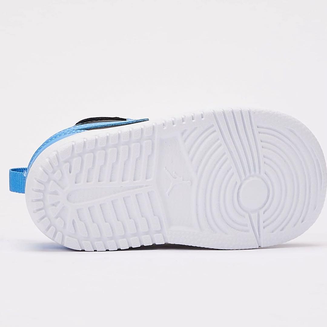 【新品】ナイキ ジョーダン 1ロー NIKE 15 キッズ スニーカー 希少