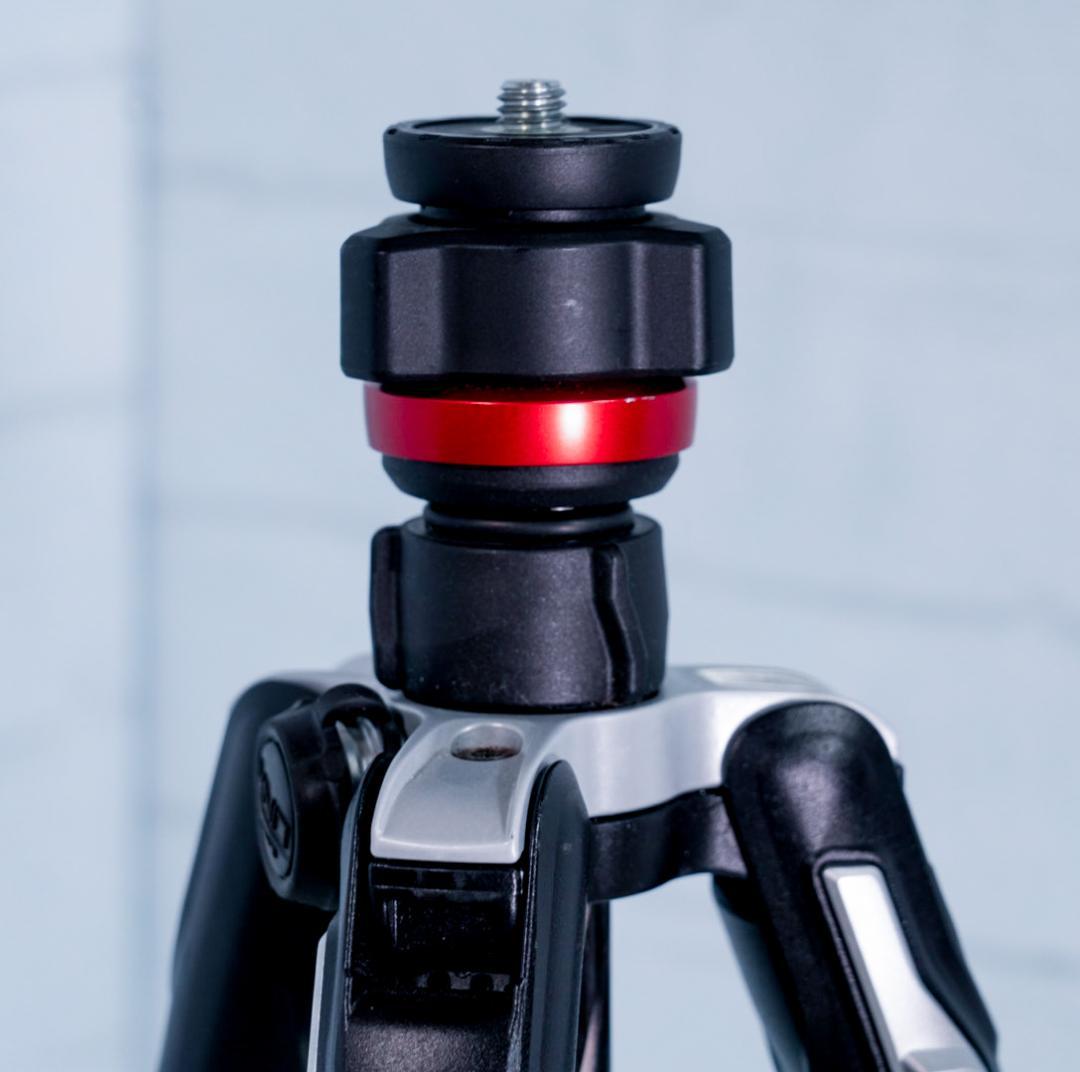 美品　Manfrotto befree live　マンフロット　カーボン三脚