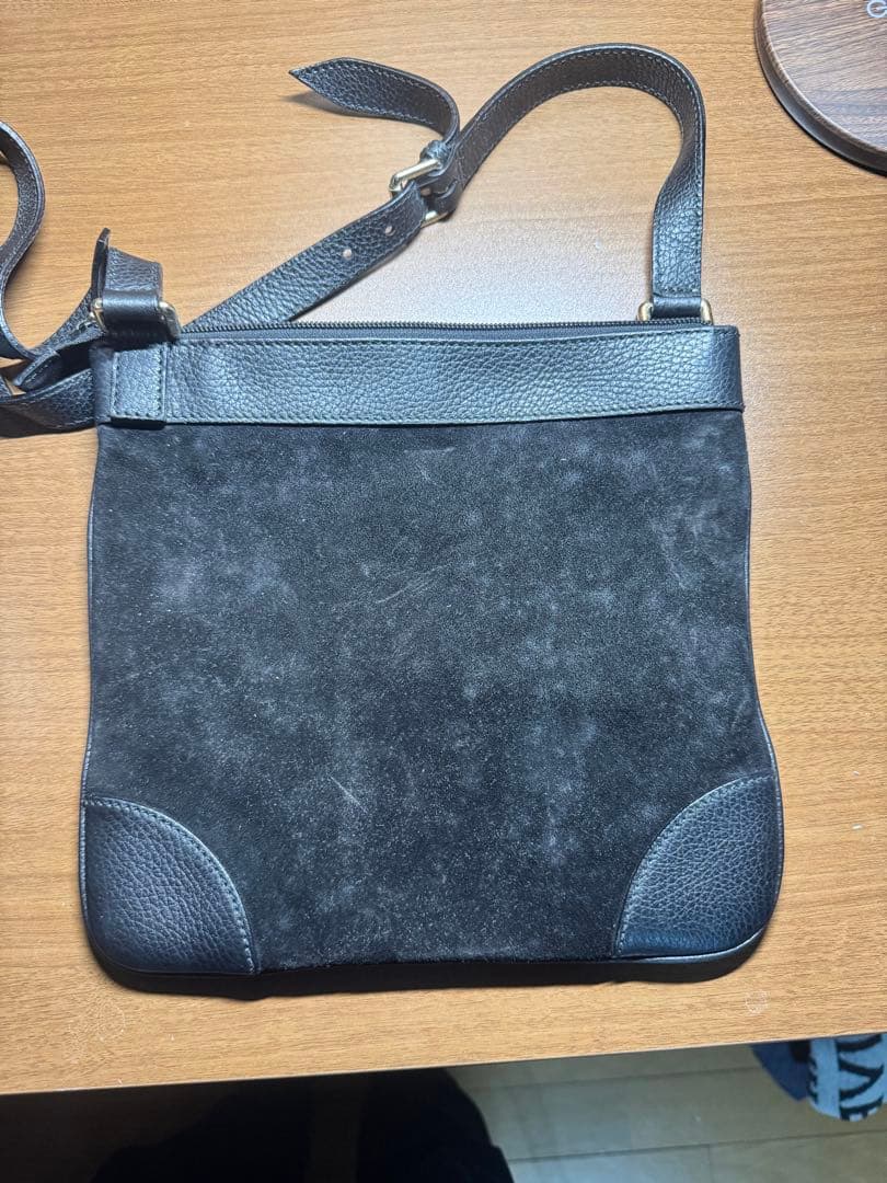 GUCCI 黒 スエード レザー ショルダーバッグ