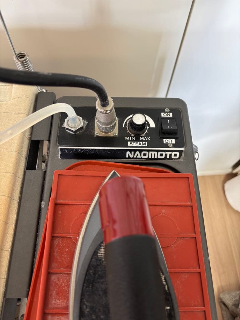 Q-ing/FB-8Sアイロン ナオモト スチーム バキューム