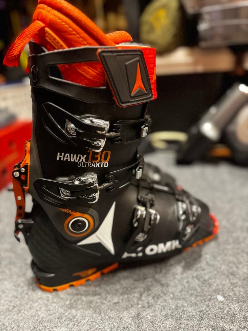 ATOMIC HAWX 130 ULTRA XTD スキーブーツ