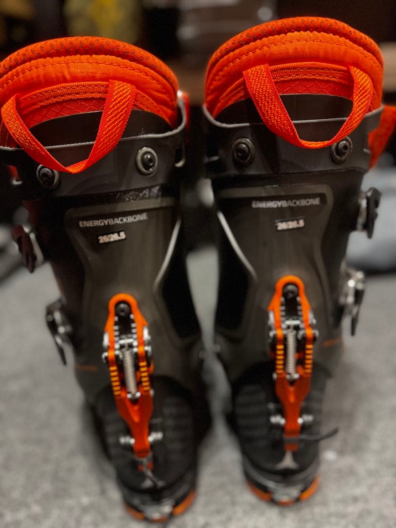 ATOMIC HAWX 130 ULTRA XTD スキーブーツ