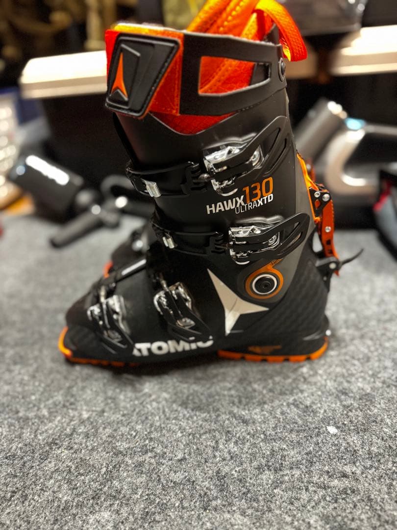 ATOMIC HAWX 130 ULTRA XTD スキーブーツ