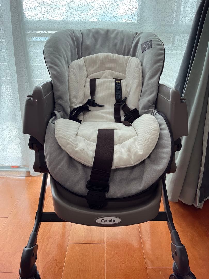 良品 Combi コンビ ネムリラ スウィング 手動