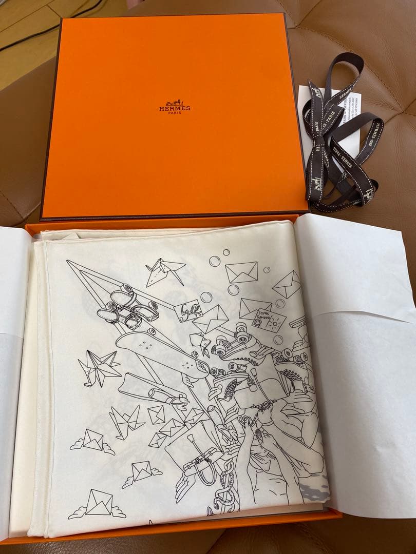 値下げ新品2024SS　エルメス　カレ90　エルメスフラッグシップ　ホワイト