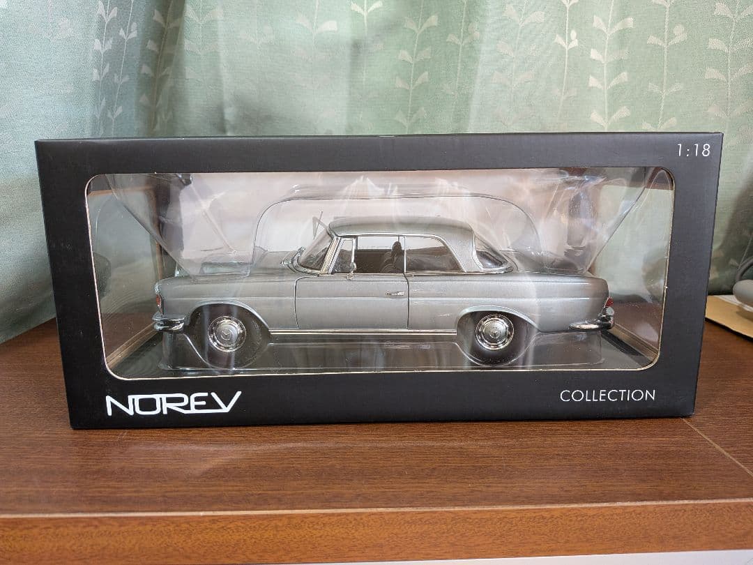 【専用】NOREV メルセデス・ベンツ 280SE 1/18 ノレブ　美品