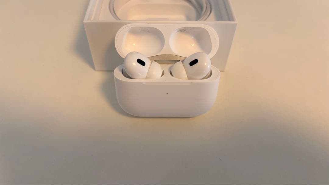 【美品】AirPods Pro2 本体 ホワイト バッテリー良好