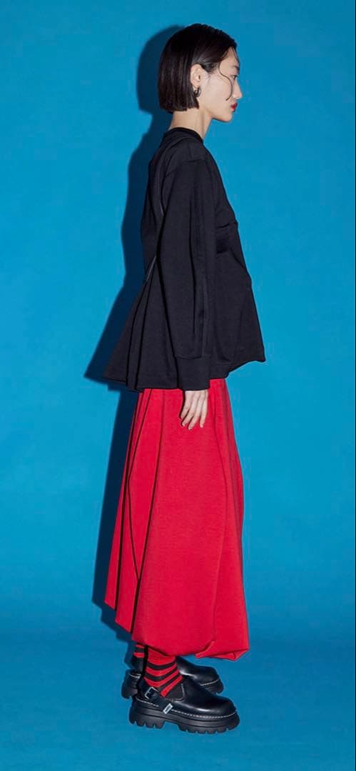 OMMO バルーンスリーブ 黒 長袖トップス