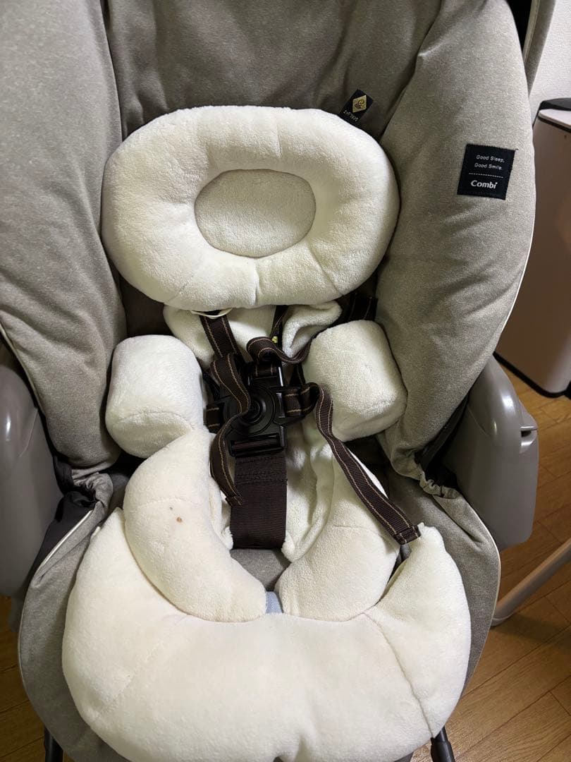 コンビ　ネムリラ　オートスウィング