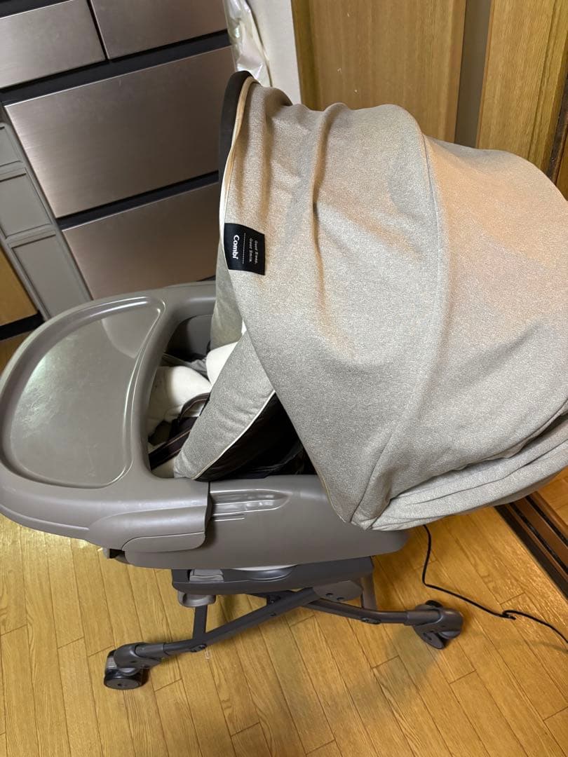 コンビ　ネムリラ　オートスウィング