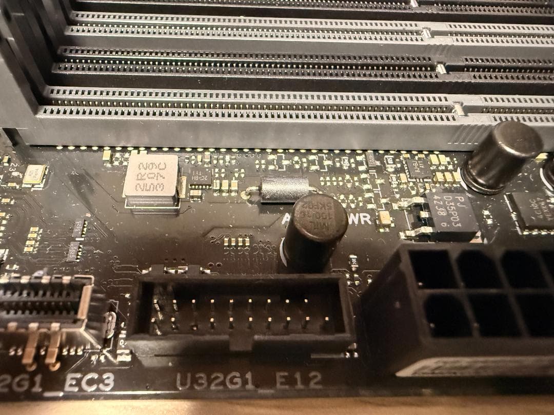 マザーボード ASUS TUF Gaming B760M-PLUS WIFI D4