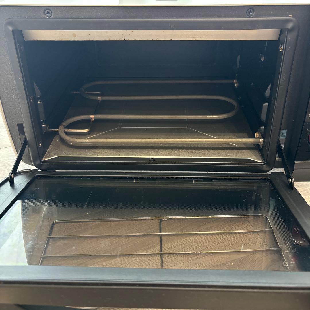 DeLonghi ピザオーブン 陶製ピザストーン付き　コンベクション　デロンギ