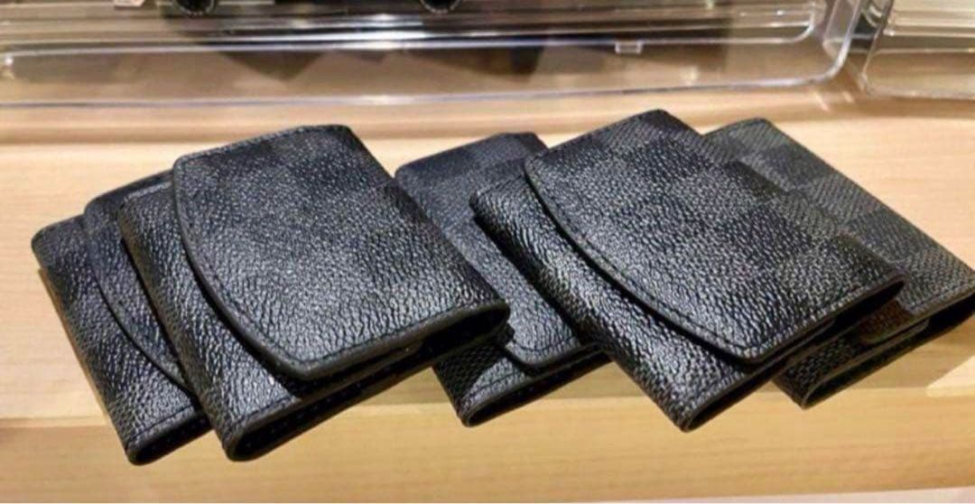 ⭕️正規品 カフス 革ケース 5セット ダミエグラフィット カフスはつきません