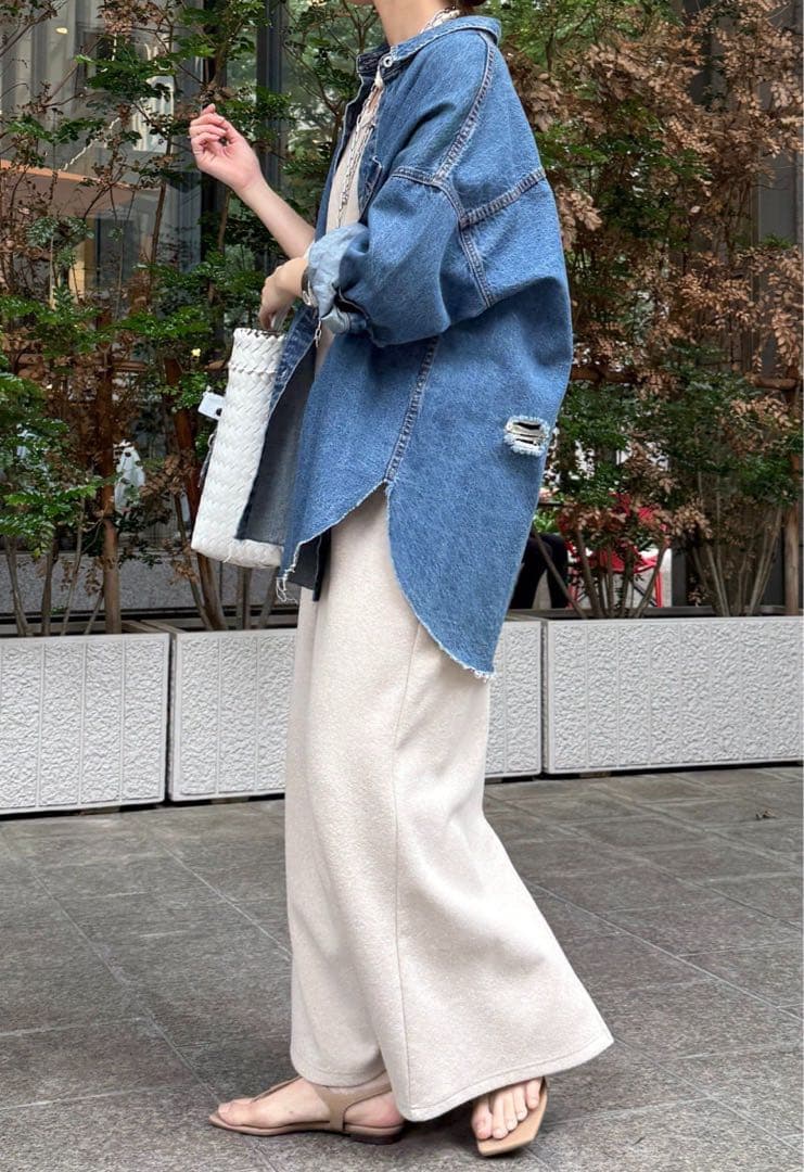 あんこ　ドゥドゥ　人気カラー　ダメージデニムシャツ ブルー