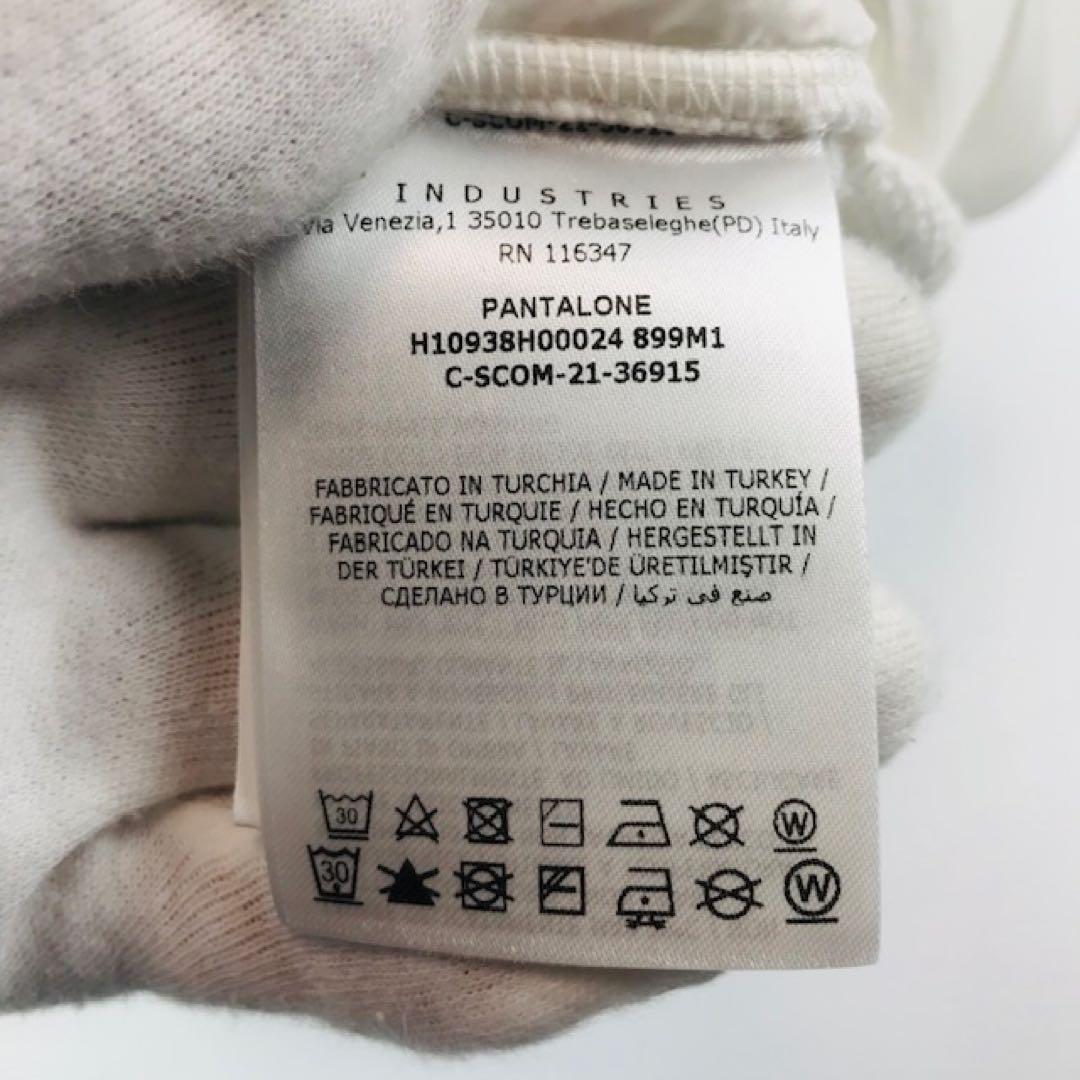 新品未使用★モンクレール・ラインストーンワッペン付 ショートパンツ(S)