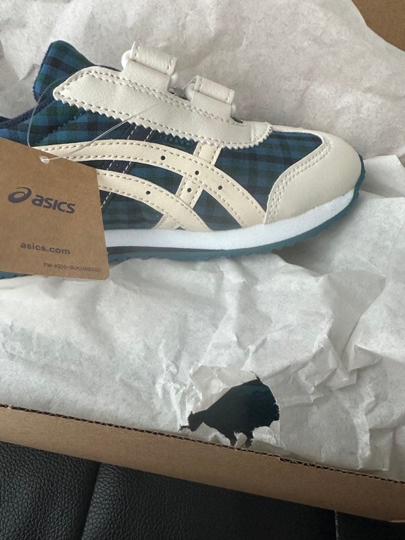 ファミリア familiar スニーカー アシックス asics 18.5 新品