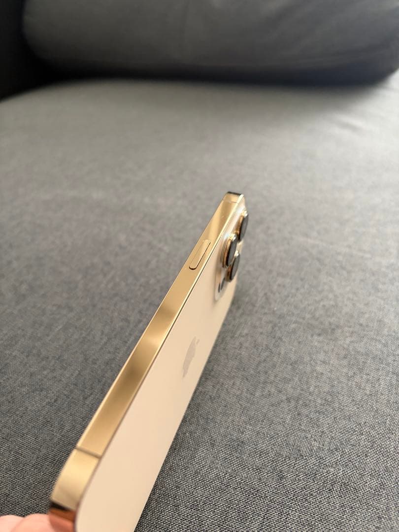 D&D　Apple iPhone 13 Pro 256GB ゴールド 本体