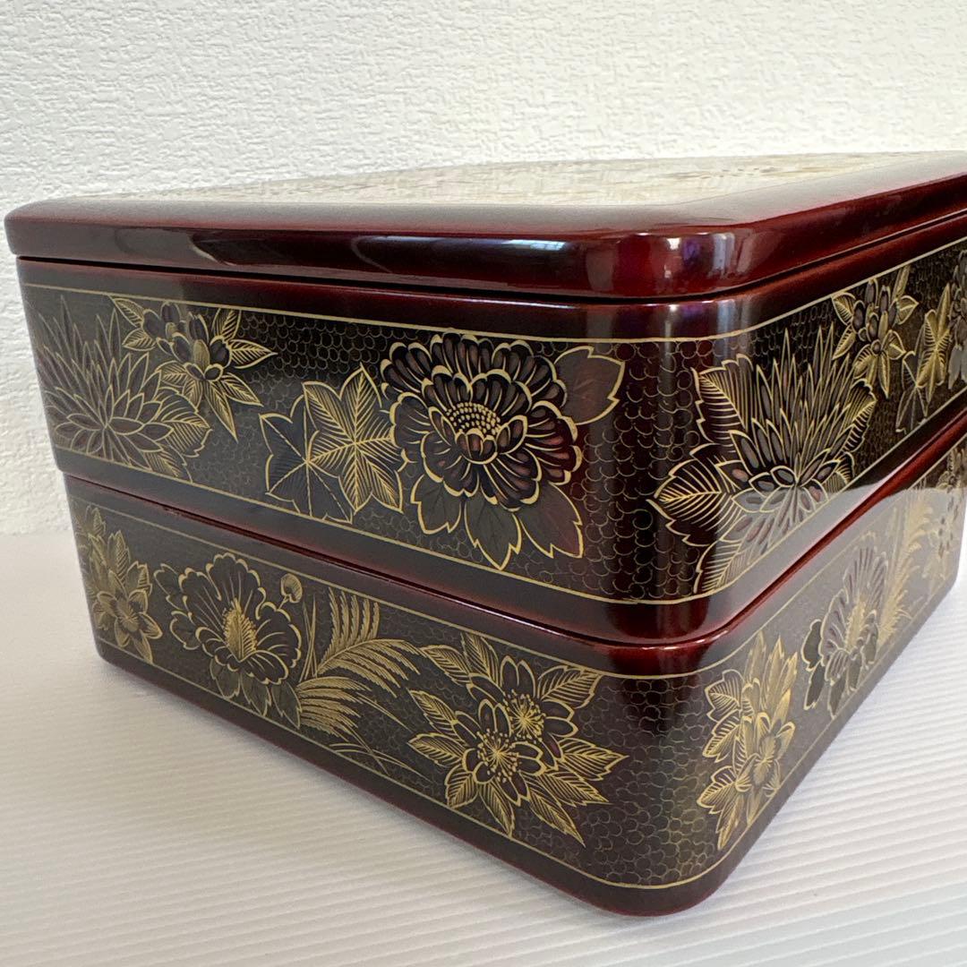 輪島塗 二段重箱 溜め塗内朱 四季草花沈金蒔絵