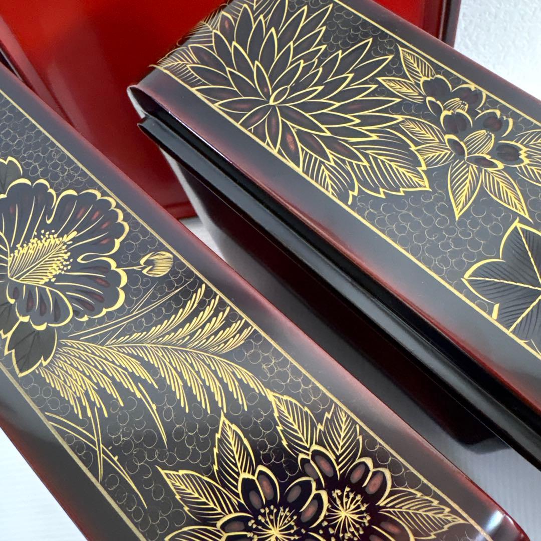 輪島塗 二段重箱 溜め塗内朱 四季草花沈金蒔絵