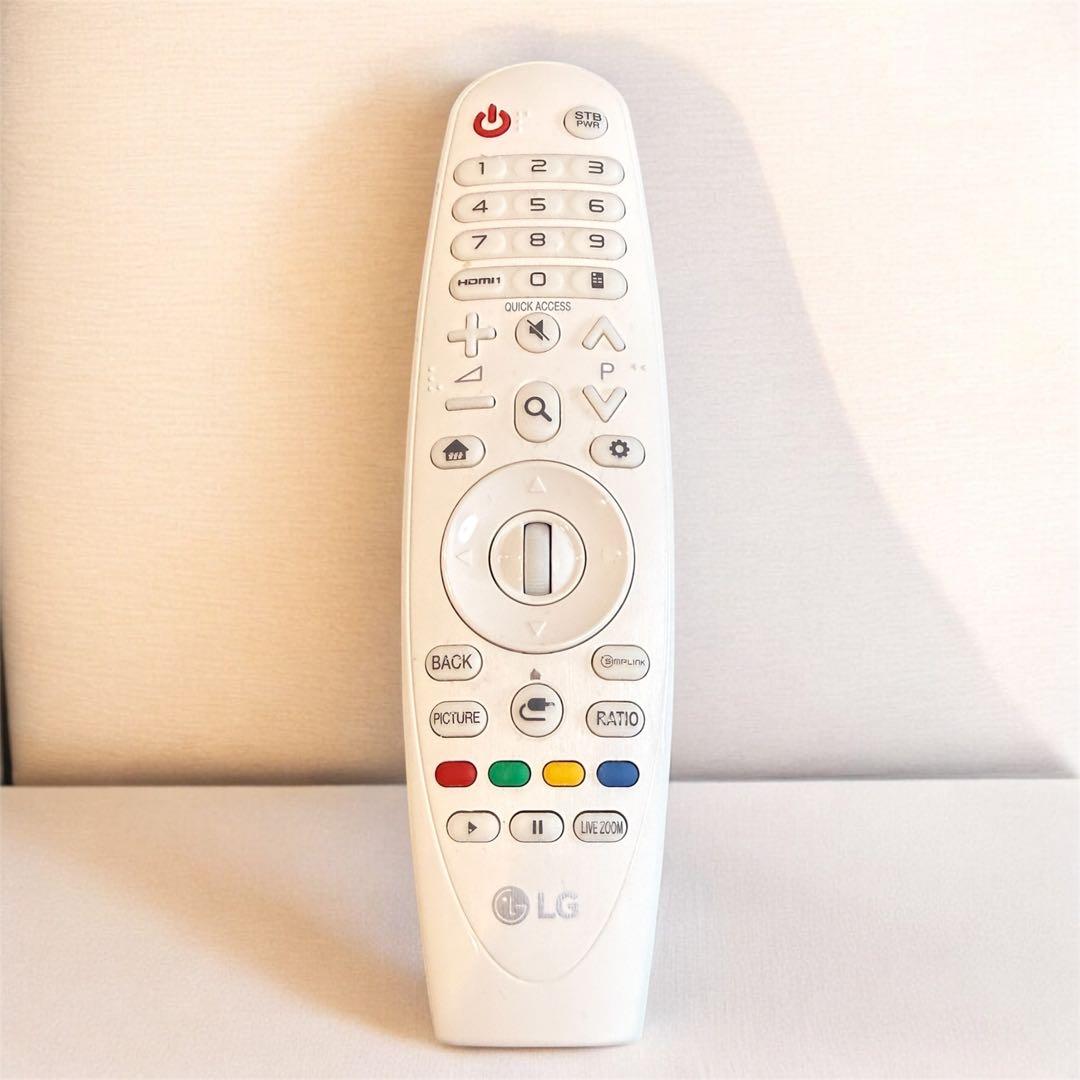 LG Cine Beam超単焦点プロジェクター